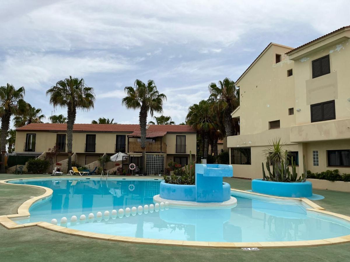 Surf & Chill Bungalow 69, Quiet Green Oasis With Community Swimmingpool Parque Holandes المظهر الخارجي الصورة